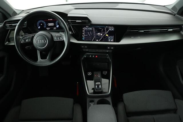Audi A3 SPORTBACK 30 TFSI Business Edition | Carplay | Sportstoelen | Virtual Cockpit | Full LED | Climate control | Navigatie | PDC | Cruise control