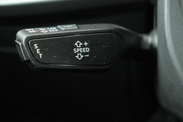 Audi A3 SPORTBACK 30 TFSI Business Edition | Carplay | Sportstoelen | Virtual Cockpit | Full LED | Climate control | Navigatie | PDC | Cruise control