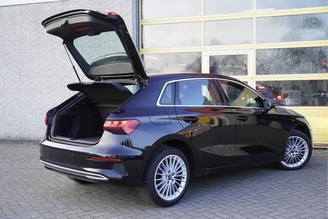 Audi A3 SPORTBACK 30 TFSI 5drs Business Edition BJ2020 Lmv 17" | Led | Pdc | Navi | Dynamische knipperlichten | App-Connect | Virtual cockpit | Climate control | Cruise control | Sportstoelen | Getint glas | Nw-model!