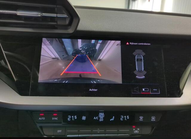 Audi A3 SPORTBACK 30 TDI Business edition Navigatie Trekhaak ACC Keyless Led Sportstoelen 17 inch Lichtmetaal Camera Getint Glas NL Auto BTW