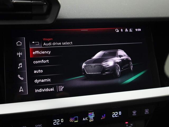 Audi A3 SPORTBACK 45 TFSIe 180kW/245PK S Line · Camera+Parkeersensoren · Zwart optiek · LED · Privacyglass