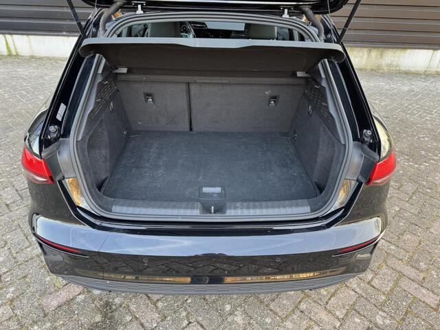Audi A3 SPORTBACK 30 TFSI Pro Line Trekhaak S-LINE Nieuwe APK