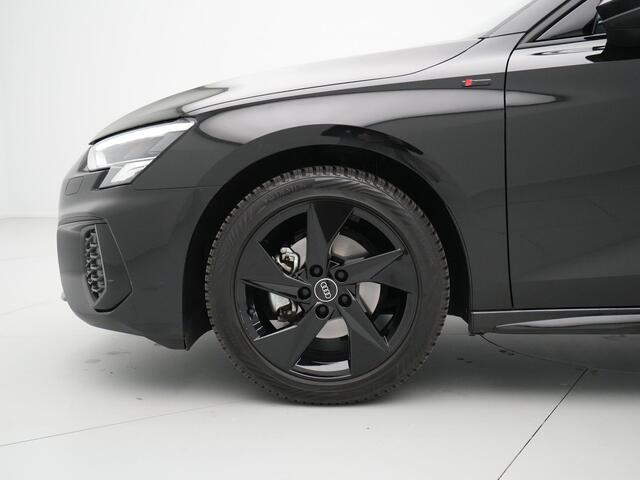 Audi A3 SPORTBACK 35 150pk TFSI S edition S Line Virtual Cockpit Led 108