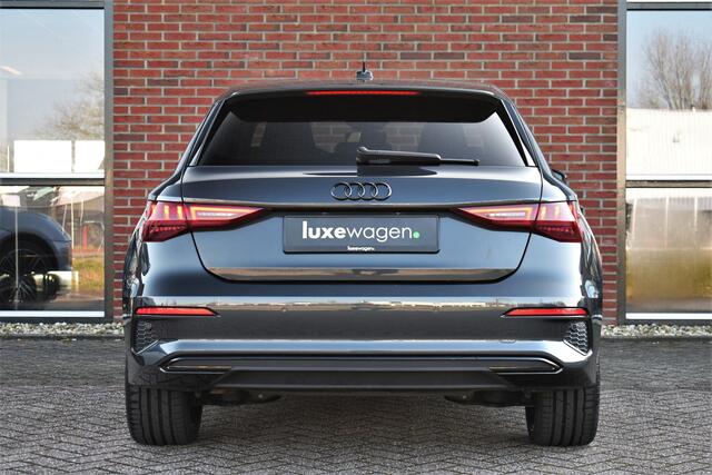 Audi A3 SPORTBACK 40 TFSI e S-zetels ACC Head-up 19inch El-klep