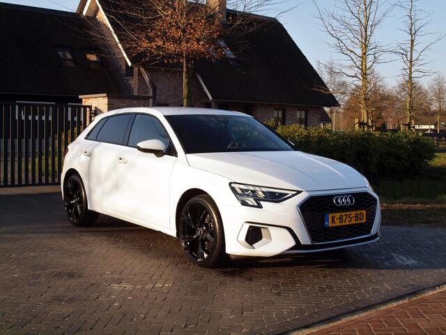 Audi A3 SPORTBACK 30 TFSI Business edition | Apple Carplay | Cruise Control | Virtual Cockpit | Automaat | 19 inch |