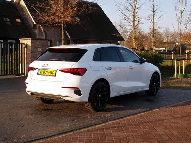 Audi A3 SPORTBACK 30 TFSI Business edition | Apple Carplay | Cruise Control | Virtual Cockpit | Automaat | 19 inch |
