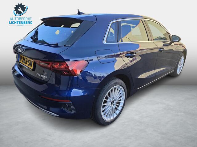 Audi A3 SPORTBACK 30 TFSI Advanced edition Stoelverwarming / PDC V+A / Virtual Cockpit