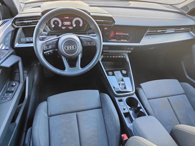 Audi A3 SPORTBACK 30 TFSI Advanced edition Stoelverwarming / PDC V+A / Virtual Cockpit