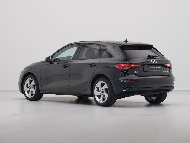 Audi A3 SPORTBACK 40 TFSI e Edition Leer Navigatie Parkassist Carplay