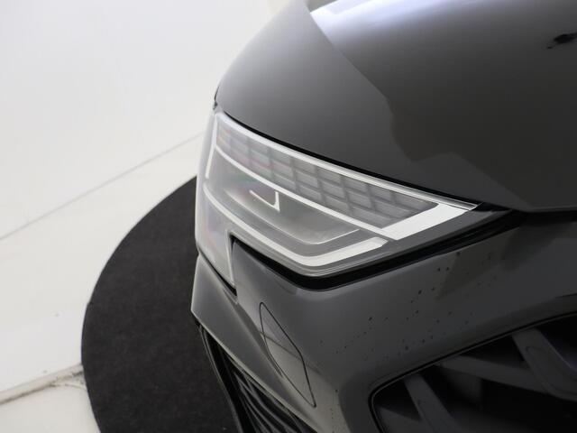 Audi A3 SPORTBACK 30 TFSI S edition | Panoramadak | Parkeerassistent | Achteruitrijcamera | Optiek zwart Plus | Navigatie Plus | Sfeerverlichting | Virtual cockpit Plus |