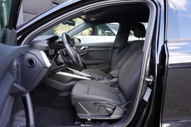 Audi A3 SPORTBACK 30 TFSI S edition 111pk Winterpack/Cruise/Navigatie