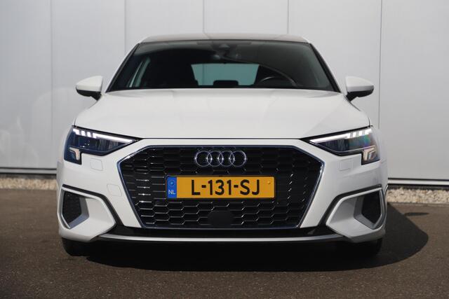 Audi A3 SPORTBACK 30 TFSI Advanced edition Automaat Panoramadak Sportstoelen Virtual Navigatie Draadloos Carplay Android Full LED 17 inch LMV Adaptive Cruise Lane Assist