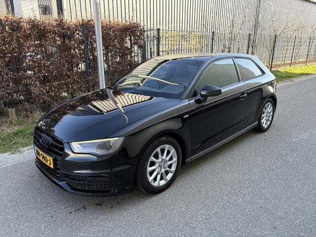 Audi A3 SPORTBACK 1.2 TFSI Ambition Sport Edition / AUTOMAAT / NAVI / S-LINE