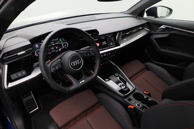 Audi A3 SPORTBACK 45 TFSI e 245 pk S-tronic S edition Competition / S-Line | Panoramadak | Trekhaak | Matrix LED | Bang & Olufsen | Elektr. stoel | Audi Sport rode stiksels