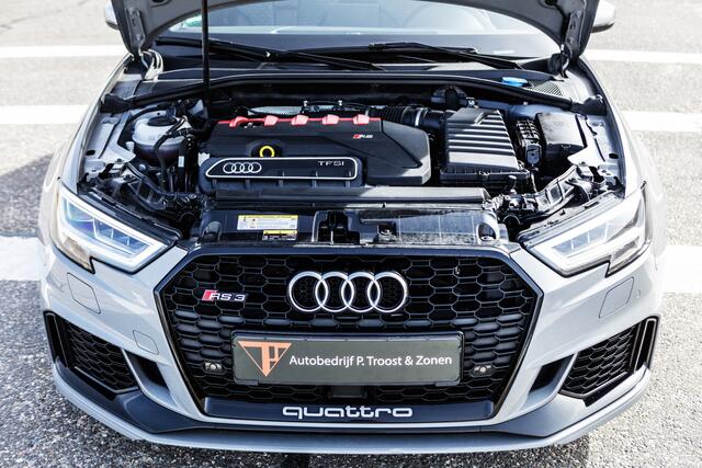 Audi A3 SPORTBACK 2.5 TFSI RS 3 Quattro Panoramadak/B&O audio/RS stoelen/Adaptive cruise control/Virtueel cockpit/Apple carplay/Navigatie/Stoelverwarming/Dodehoek detectie/Keyless/Achteruitrijcamera/Parkeersensoren rondom/DAB+