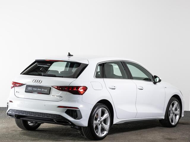 Audi A3 SPORTBACK S-Line 40 TFSIe 204 pk | LED | Navigatie Via Smartphone | Adaptieve Cruise Control |