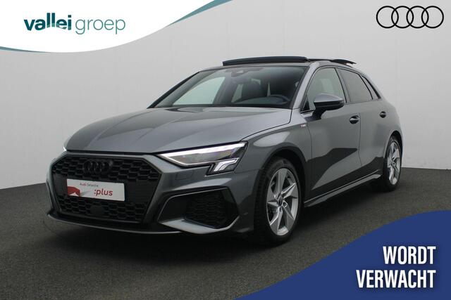 Audi A3 SPORTBACK 35 TFSI 150 pk S-tronic S edition / S-Line | Panoramadak | Navigatie | Stoelverwarming | Parkeersensoren achter