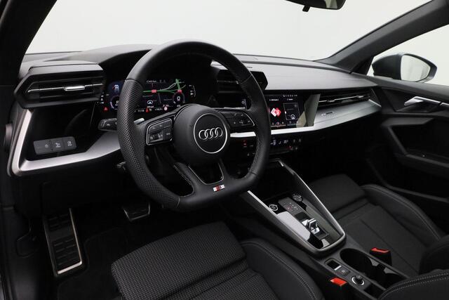 Audi A3 SPORTBACK 35 TFSI 150 pk S-tronic S edition / S-Line | Panoramadak | Navigatie | Stoelverwarming | Parkeersensoren achter