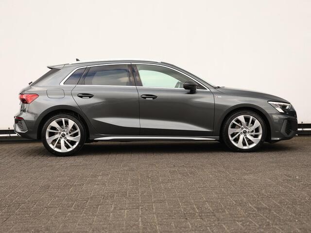Audi A3 SPORTBACK 30 TFSI S edition 110pk | Matrix LED | Stoelverwarming | Apple Carplay | 18" Velgen