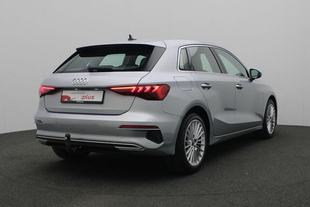 Audi A3 SPORTBACK 35 TFSI 150 pk S-tronic Business edition | Trekhaak | Navigatie | Adaptive Cruise | Parkeersensoren achter | Sportstoelen