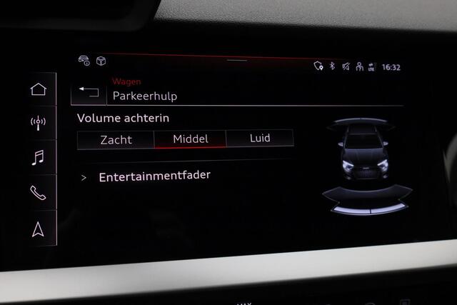 Audi A3 SPORTBACK 35 TFSI 150 pk S-tronic Business edition | Trekhaak | Navigatie | Adaptive Cruise | Parkeersensoren achter | Sportstoelen