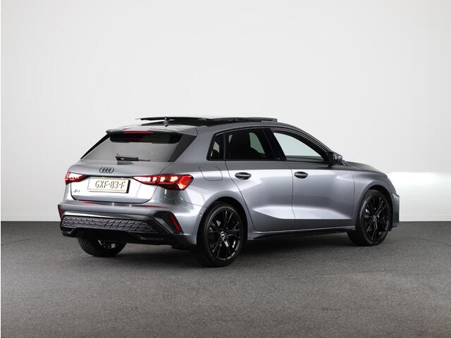Audi A3 SPORTBACK 35 TFSI S edition 150pk | Panoramadak | 18 inch lichtmetalen velgen | Optiekpakket zwart plus |
