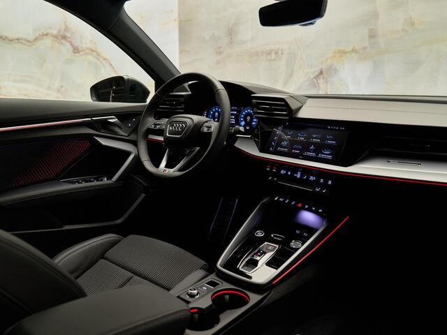 Audi A3 SPORTBACK 35 TFSI S Edition, MJ2025, 19'', pano, SONOS, matrix-LED, Assistentiepakket Pro, keyless, privacy, NP62k