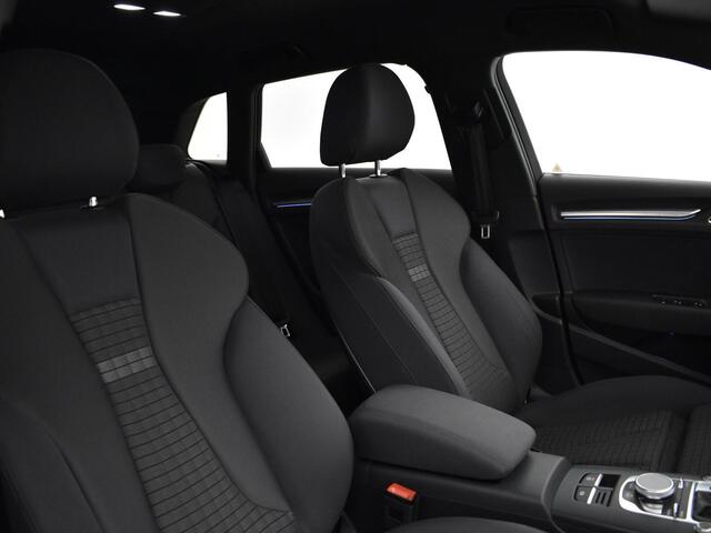 Audi A3 SPORTBACK E-Tron 1.4 204pk S-Tronic Sport · Keyless · Navi · Camera · P-Sensoren · Cruise Control · Stoelverwarming · 17'' Inch ·