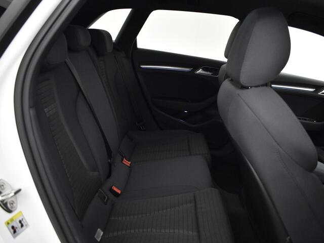 Audi A3 SPORTBACK E-Tron 1.4 204pk S-Tronic Sport · Keyless · Navi · Camera · P-Sensoren · Cruise Control · Stoelverwarming · 17'' Inch ·