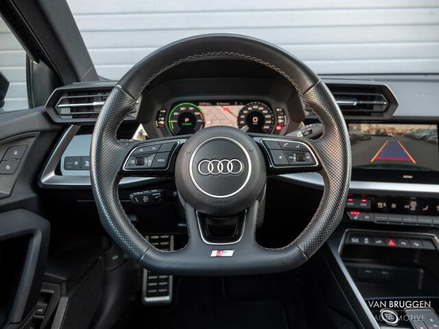 Audi A3 SPORTBACK 45 TFSI e S-Line Pano RS-Stoelen BTW S3 Goodwood