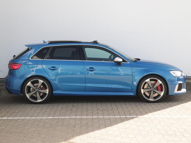 Audi A3 SPORTBACK 2.5 TFSI RS 3 quattro | Panoramadak | Schaalstoelen | Bang&Olufsen | Dealer onderhouden |
