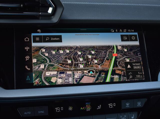 Audi A3 SPORTBACK 45 TFSI e S EDITION COMPETITION | PANORAMADAK | S-SEATS | SONOS SOUND | CAMERA | BLACK-OPTIC | AMBIANCE INTERIEUR