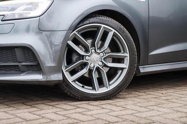 Audi A3 SPORTBACK 35 TFSI S-tronic S-Line Advance Sport |