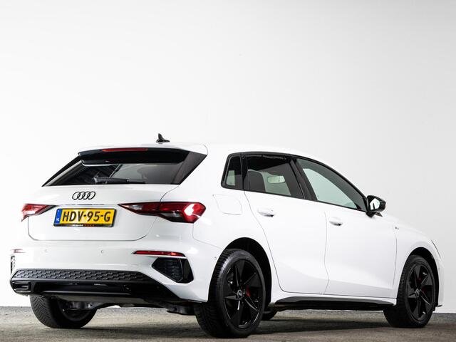 Audi A3 SPORTBACK S-Line 45 TFSIe 245 pk | Black Edition | LED | Navigatie | Adaptieve cruise | Stoelverwarming |