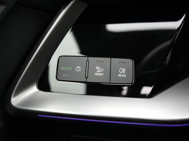 Audi A3 SPORTBACK 40 TFSI e Edition | Panoramadak | Trekhaak | Adaptive cruise control | Stoelverwarming | Sportstoelen | Audi virtual cockpit plus