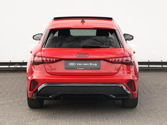 Audi A3 SPORTBACK 35 TFSI S edition 150pk | Pano | SONOS | Head-up | Keyless | Grootlichtassistent | Navi | Apple Carplay