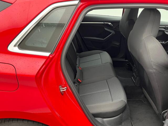 Audi A3 SPORTBACK 35 TFSi 150 Pk Automaat Advanced edition | Cruise Control | CarPlay | Navigatie | Bluetooth | Parkeersensoren Achter | 17 Inch | 57.694 Km!!