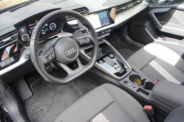 Audi A3 SPORTBACK 40 TFSI e Adv.Ed. PANO | StoelVW | HUD