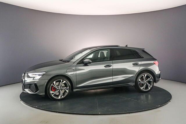 Audi A3 SPORTBACK 45 TFSI e S Edition Comp. | Pano | B&O | Adapt. Cruise | Keyless | 18 Inch | S Line | Elek Stoel | Matix LED | Optiek Zwart
