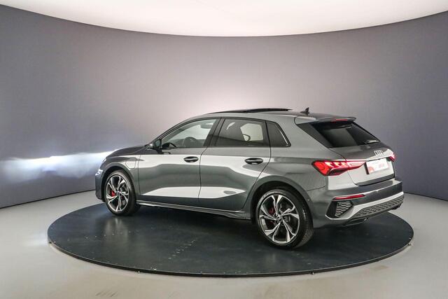 Audi A3 SPORTBACK 45 TFSI e S Edition Comp. | Pano | B&O | Adapt. Cruise | Keyless | 18 Inch | S Line | Elek Stoel | Matix LED | Optiek Zwart
