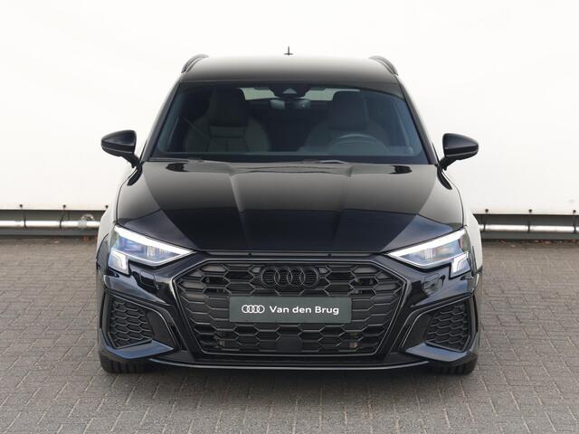 Audi A3 SPORTBACK 45 TFSI e S edition Competition 245pk | LED | Keyless | Trekhaak | Stoelverwarming | Navi | Apple Carplay | 18" Velgen