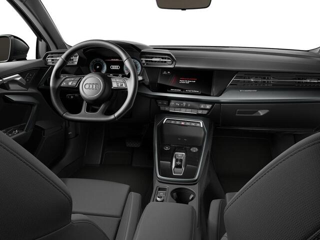 Audi A3 SPORTBACK Advanced edition 30 TFSI 85 kW / 116 PK Sportback 3-spaaks sport multifunctioneel+ afgevlakt paddels - Optiekpakket zwart plus
