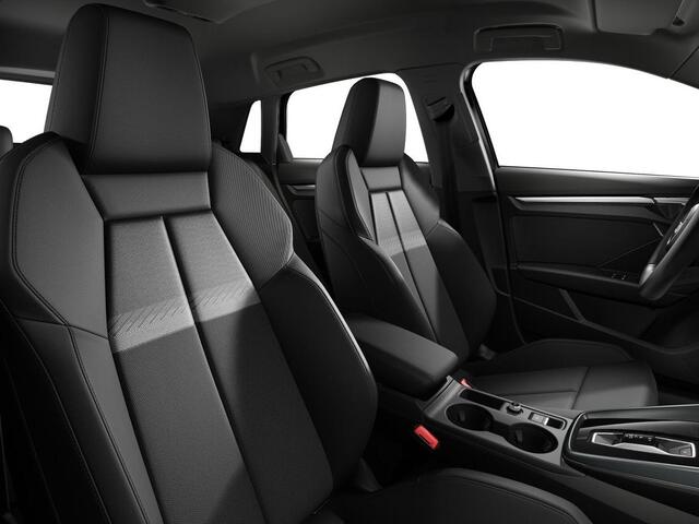 Audi A3 SPORTBACK Advanced edition 30 TFSI 85 kW / 116 PK Sportback 3-spaaks sport multifunctioneel+ afgevlakt paddels - Optiekpakket zwart plus