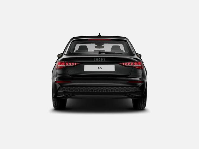 Audi A3 SPORTBACK Advanced edition 30 TFSI 85 kW / 116 PK Sportback 3-spaaks sport multifunctioneel+ afgevlakt paddels - Optiekpakket zwart plus
