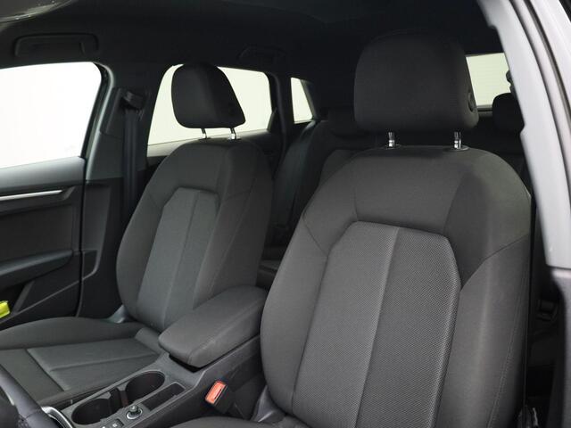 Audi A3 SPORTBACK 40 TFSIe 150kW/204PK Edition · Navigatie · Parkeersensoren · Drive select