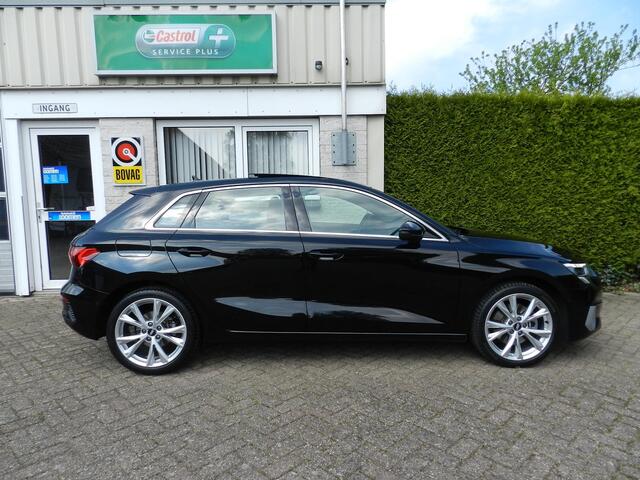 Audi A3 SPORTBACK 35 TFSI Business edition - 150PK - Panorama - Digitale Cockpit - Apple Carplay - Panoramadak - Lederen bekleding - Stoelverwarming - Automaat - 100% onderhouden - DAB - Navigatie - LED koplampen - Dynamische knipperlichten