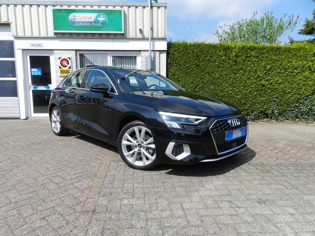 Audi A3 SPORTBACK 35 TFSI Business edition - 150PK - Panorama - Digitale Cockpit - Apple Carplay - Panoramadak - Lederen bekleding - Stoelverwarming - Automaat - 100% onderhouden - DAB - Navigatie - LED koplampen - Dynamische knipperlichten