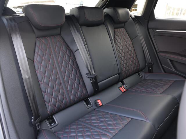 Audi A3 SPORTBACK 45 TFSI e S edition Competition | 245pk | Optiek zwart plus | Leder Nappa | LED | 18" | Nieuwprijs ¤ 60.237 |