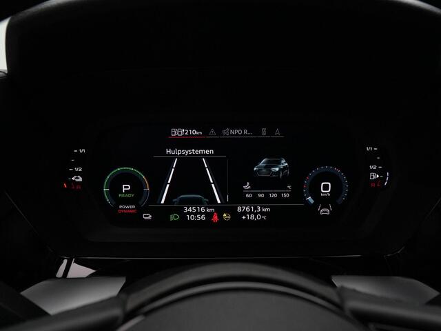 Audi A3 SPORTBACK 40 TFSI e 204PK Advanced S-line edition | Navigatie MMI Plus | Stoelverwarming | Parkeersensoren achter | Standkachel | Audi Drive Select |