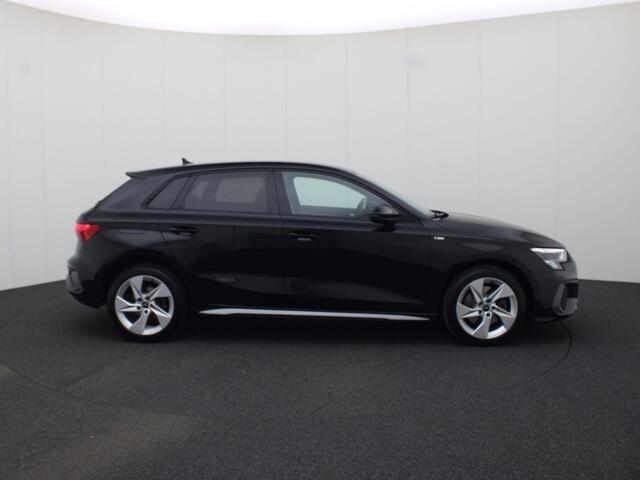 Audi A3 SPORTBACK 40 TFSIe 150kW/204PK S Line ext. · Drive select · Navigatie · Camera + Parkeersensoren